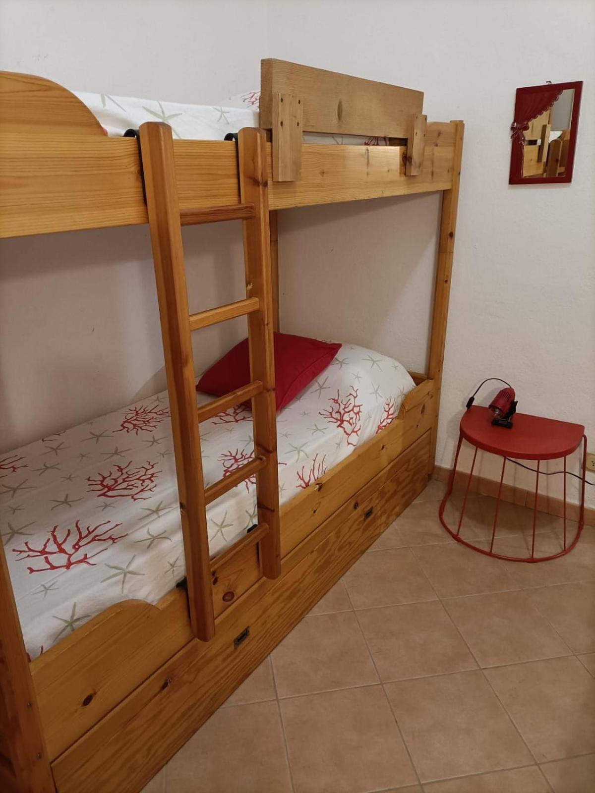 Oleandri Calaverde Sardegna Iun P1641 Pula Bagian luar foto